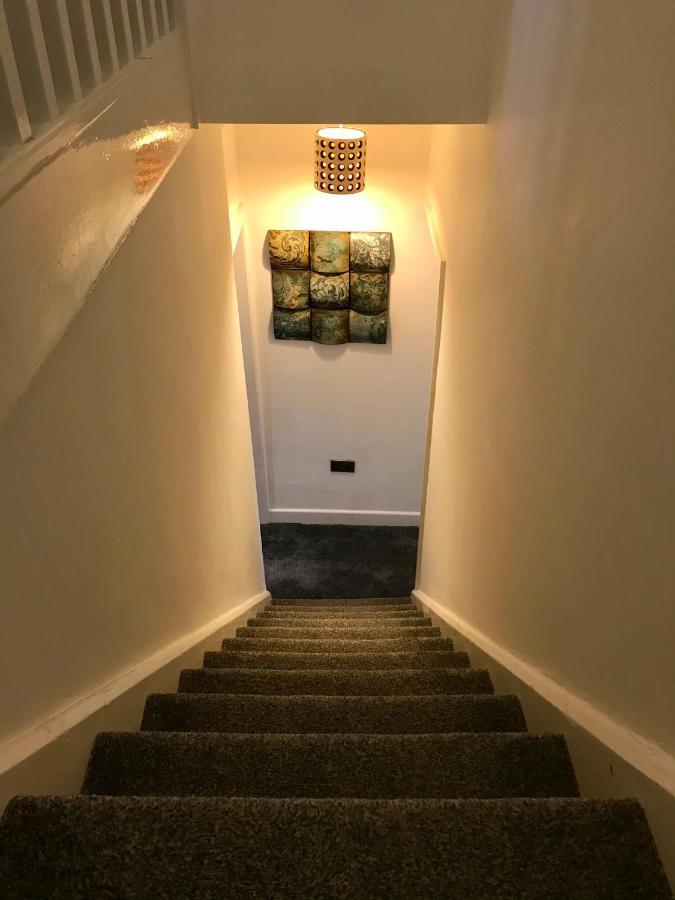 Stylish 3 Bedroom House Only 5 Mins From M6/M58 ويجان المظهر الخارجي الصورة